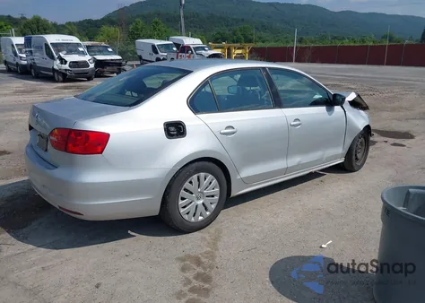 2011 Volkswagen Jetta 2.0L S из США, поврежденный, VIN 3VW1K7AJ9BM071368